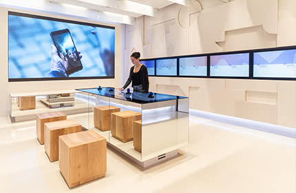 AVS Creative Visual Solutions | Mobileye Showroom